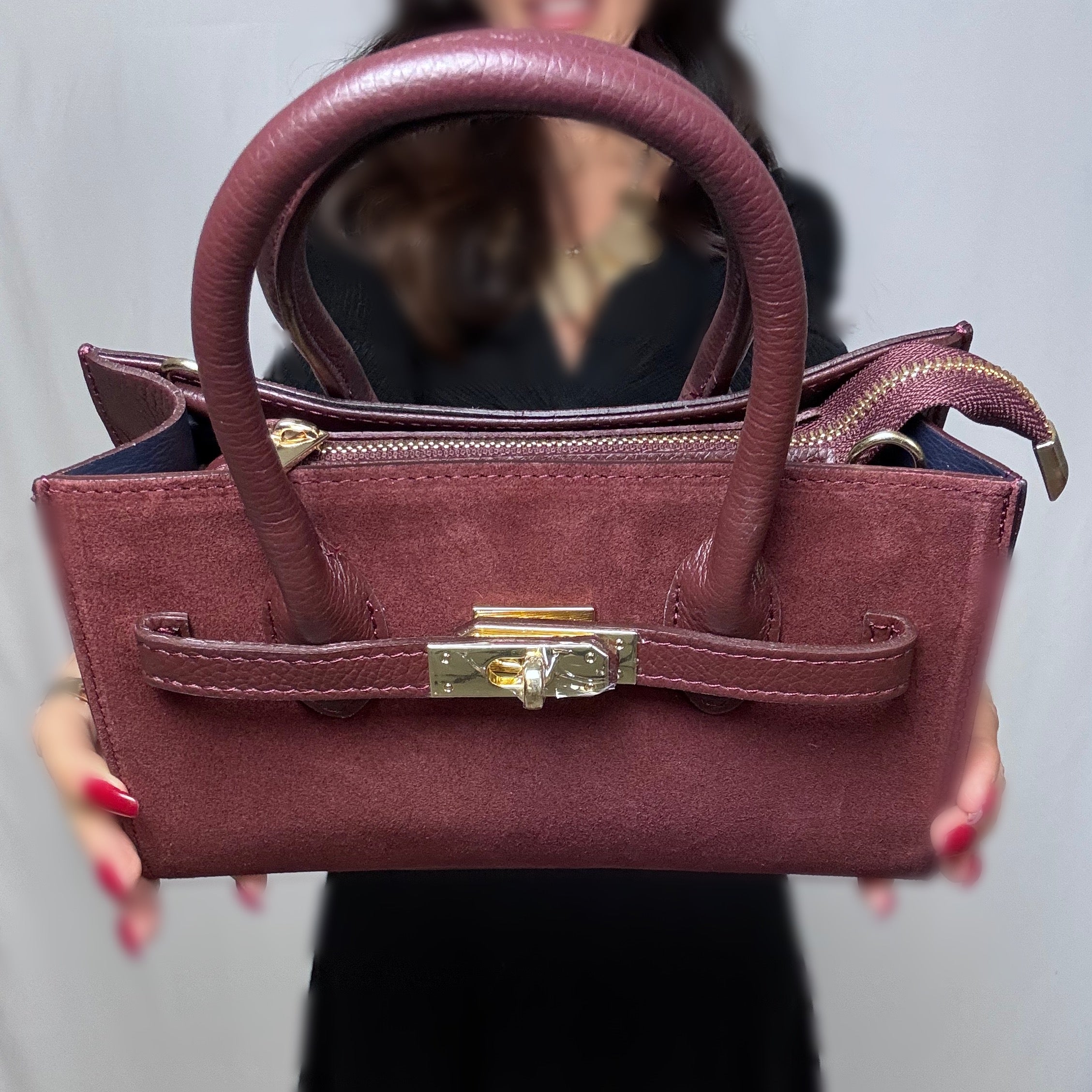 Borsa Joya in vera pelle scamosciata Made in Italy vino