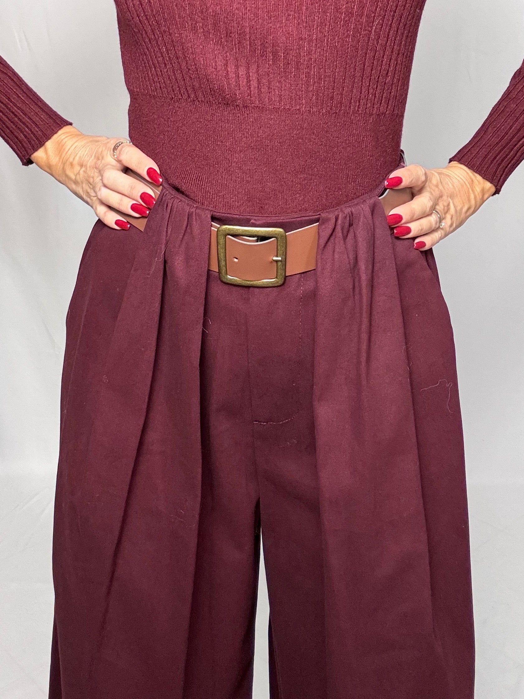 Pantalone West con cintura vino