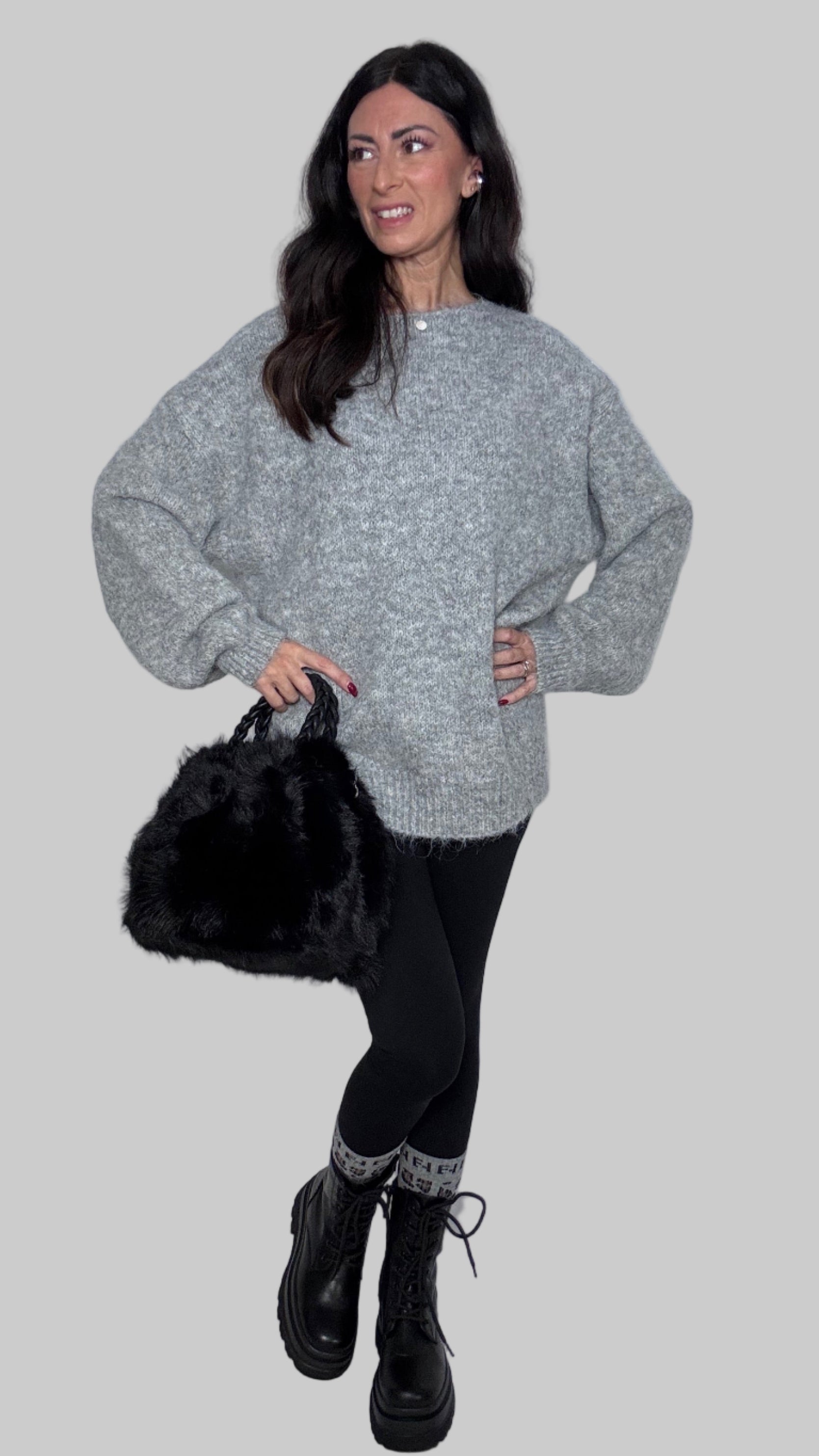 Maxi Pull Monique cenere con ciondolo