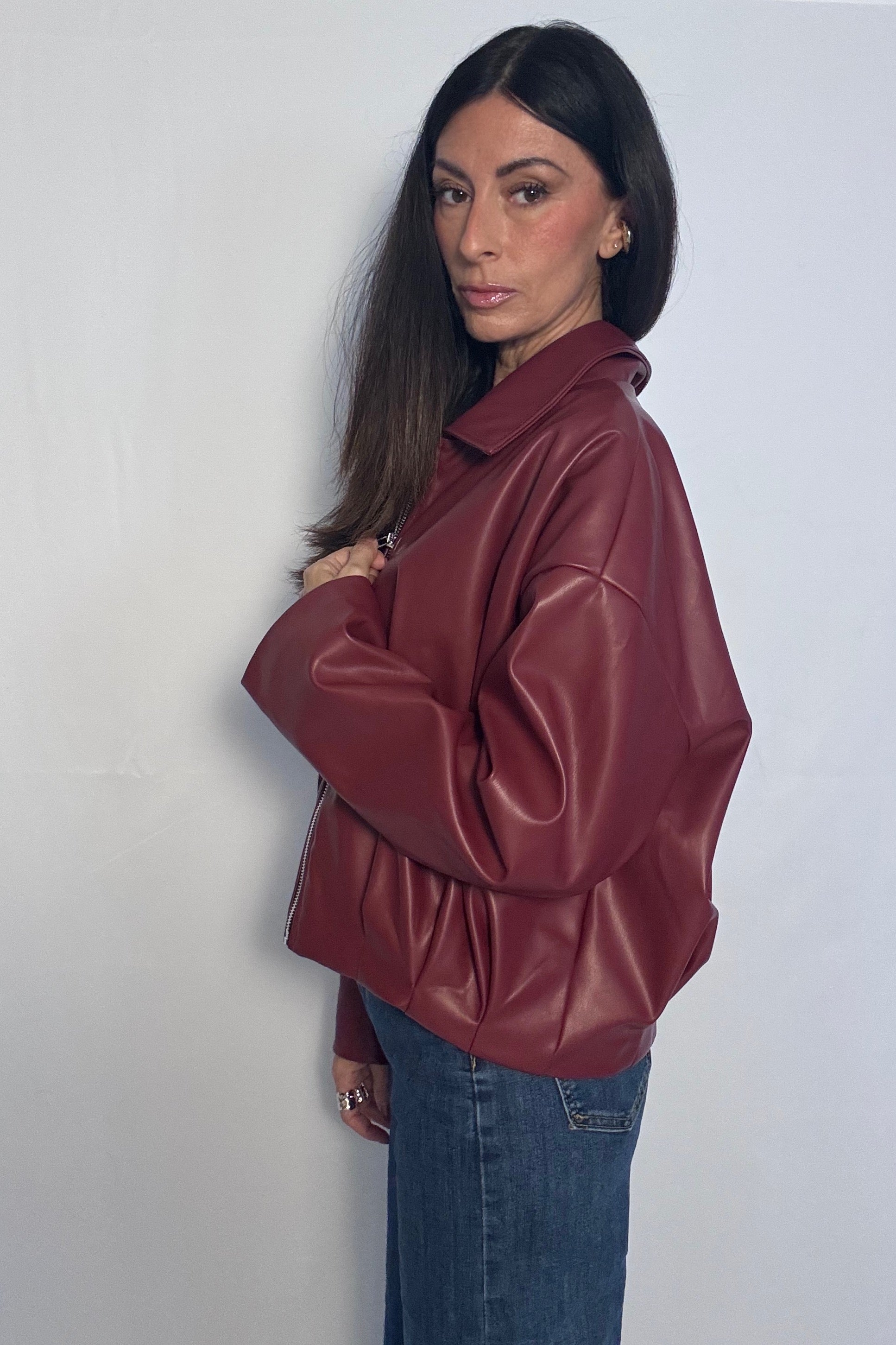 Bomber Desy vino