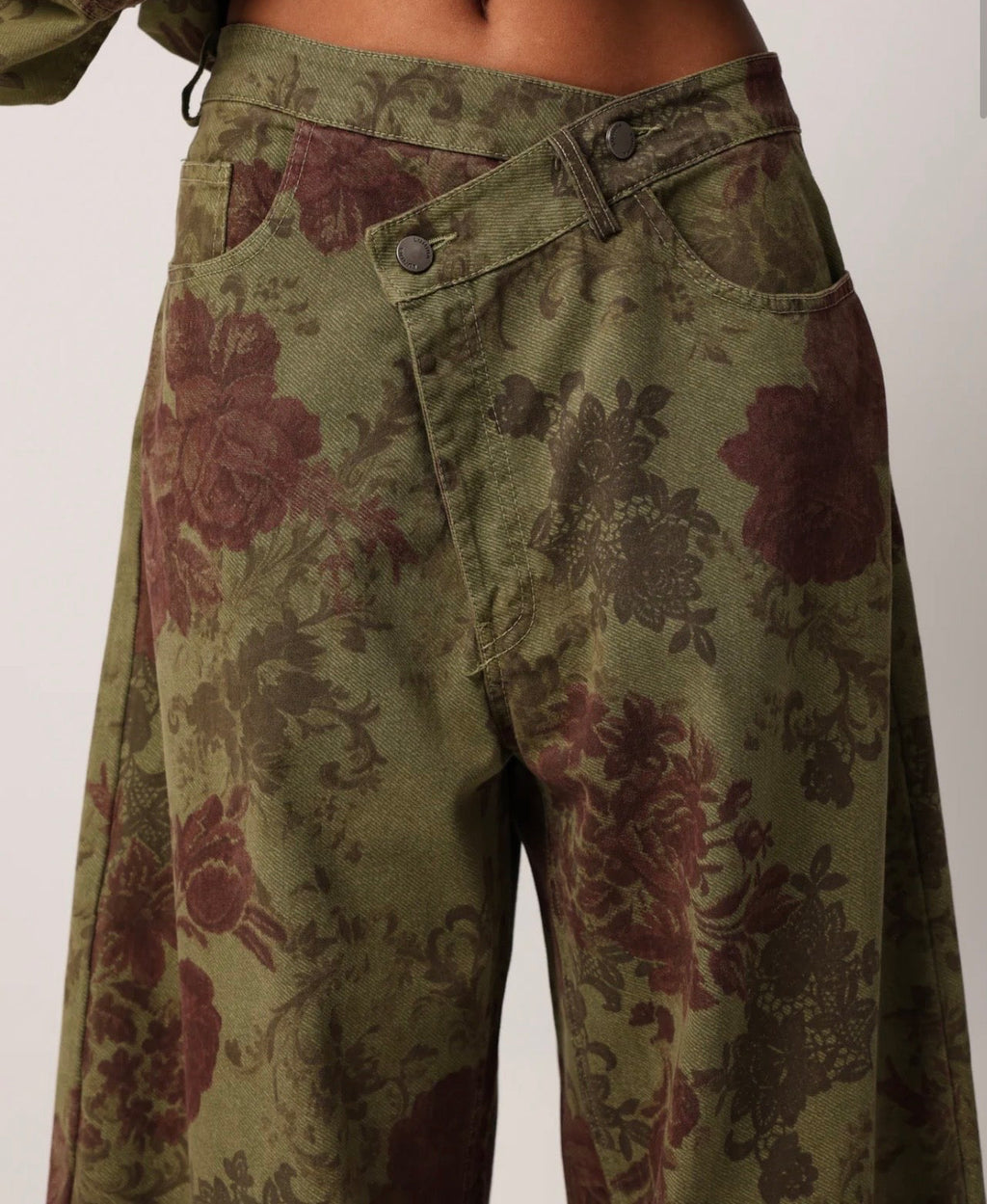 Jeans by Lumina Flowers verde oliva