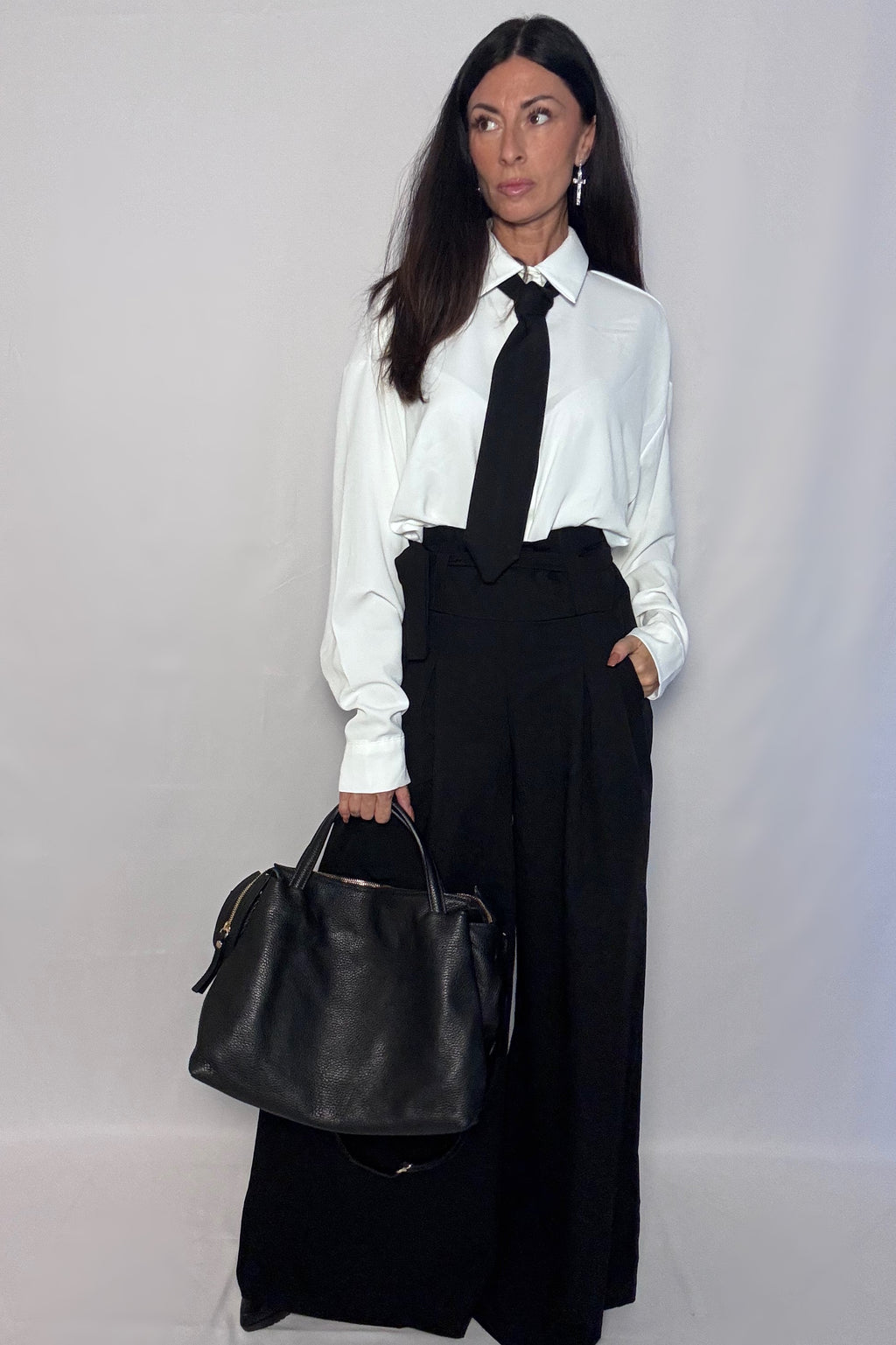 Camicia cravatta bianca