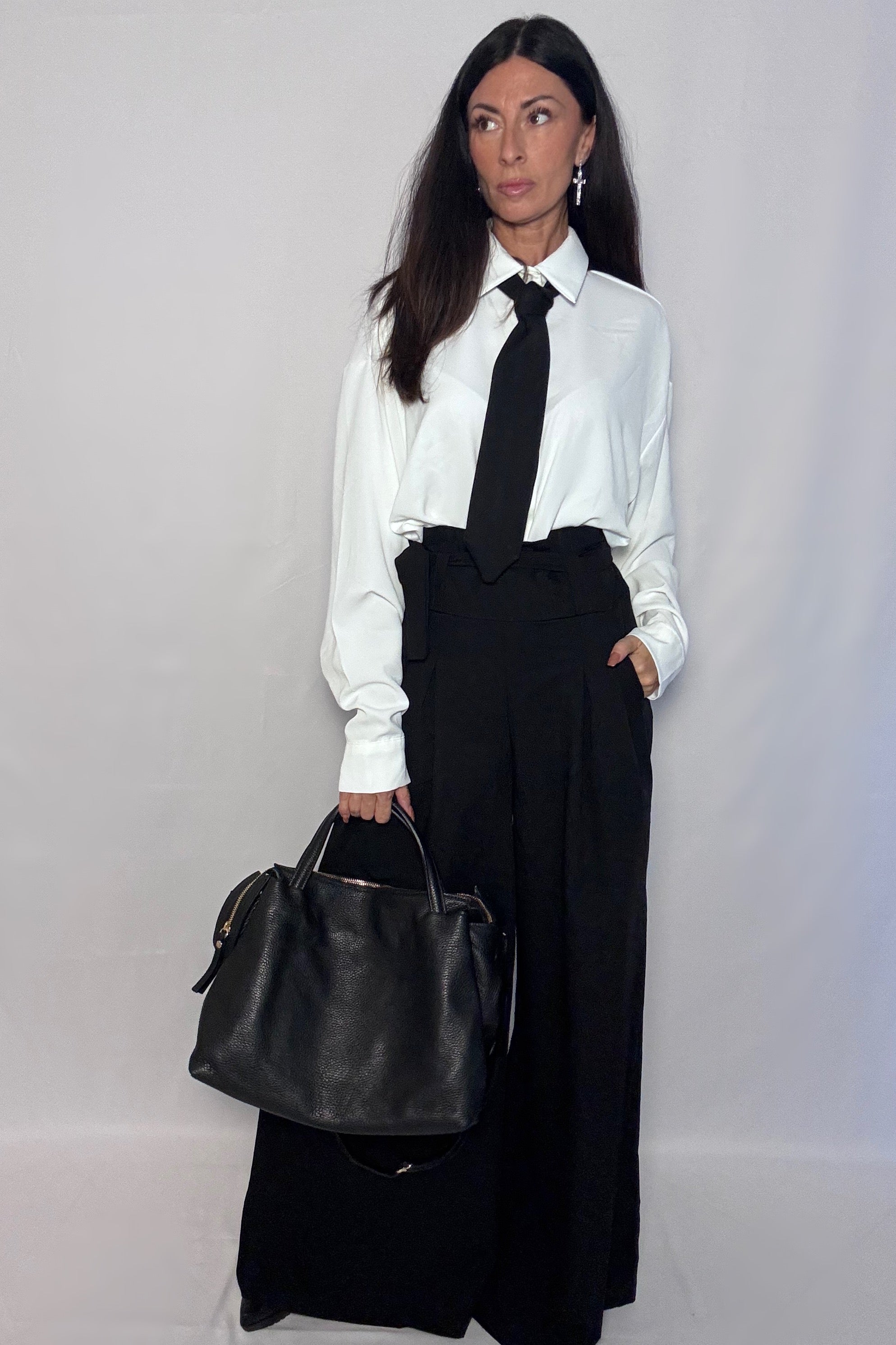 Camicia cravatta bianca