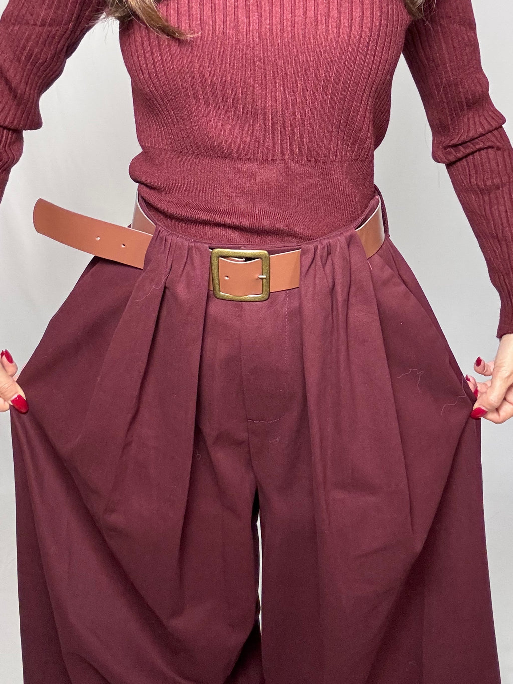 Pantalone West con cintura vino